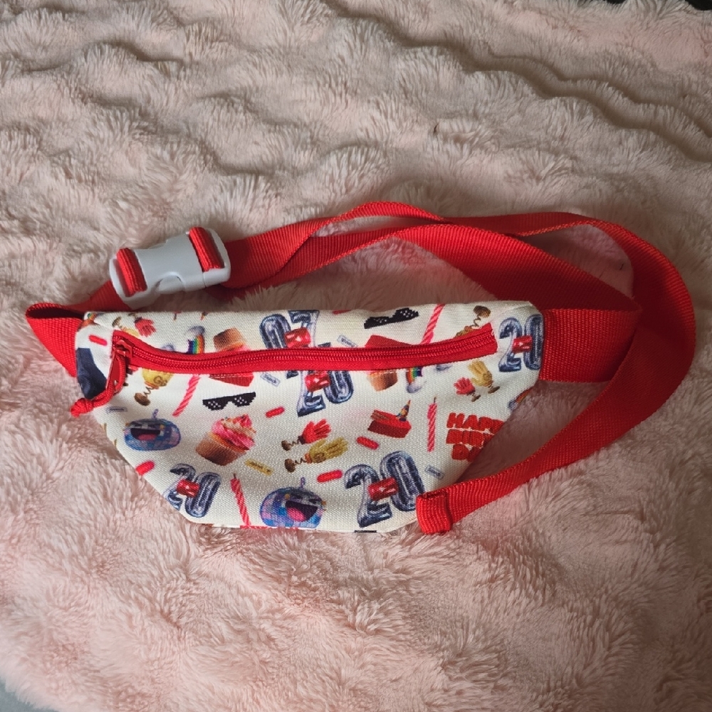 Exclusive VIDCON 2025 YOUTUBE FANNYPACK Belt Bag